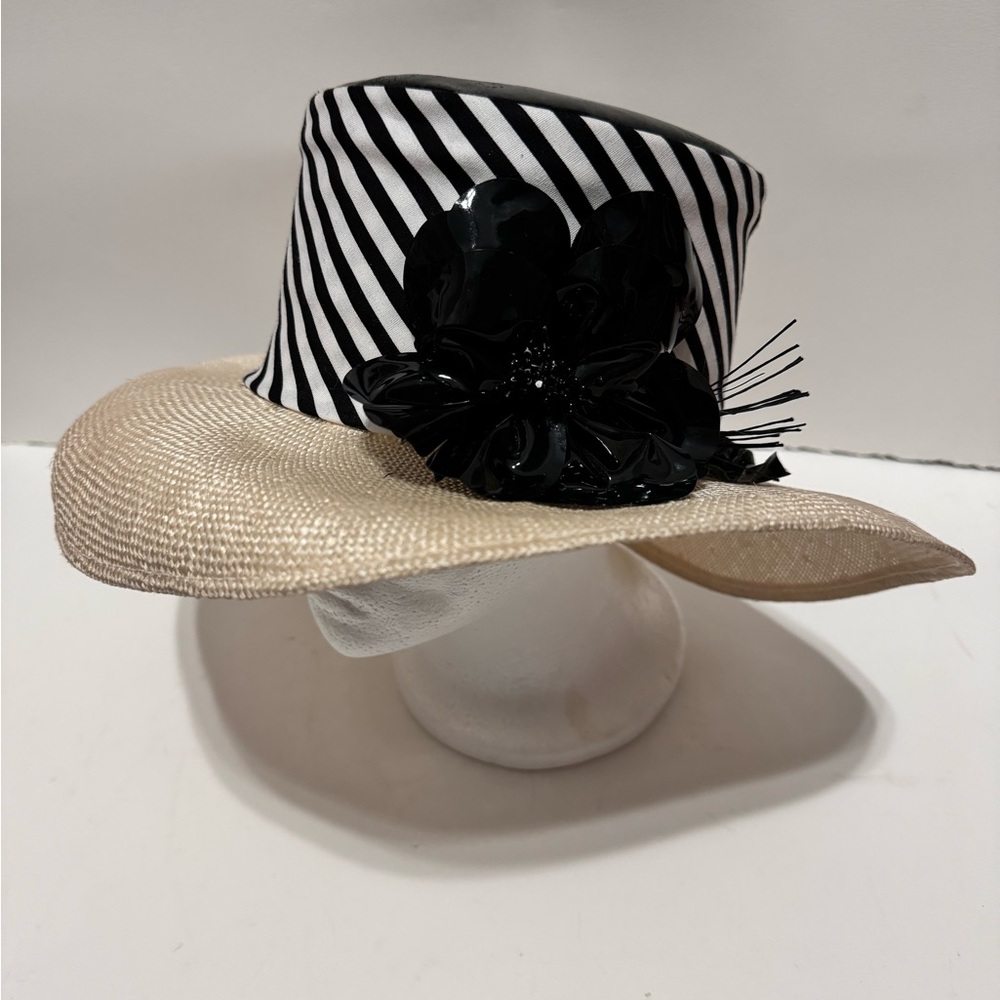 Whittall & Shon Designer Straw Hat Black and White Stripe Leather Flower EUC